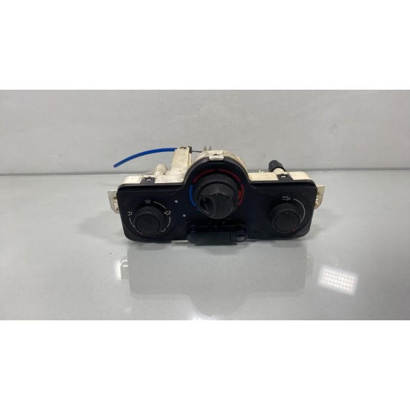 Commande chauffage RENAULT CLIO 3 Photo n°1