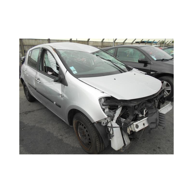 Maitre cylindre (freinage) RENAULT CLIO 3 Photo n°4