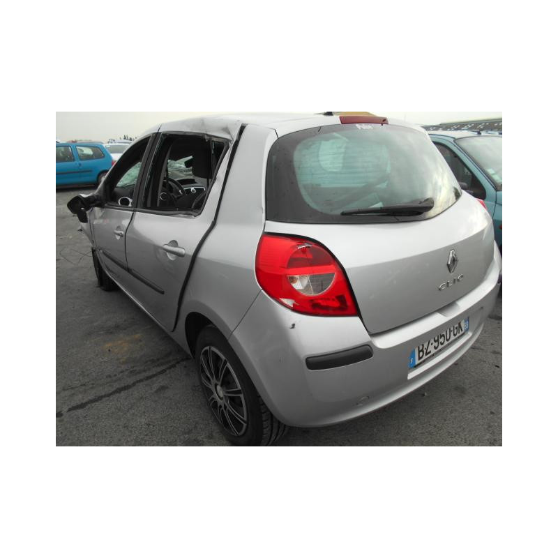 Maitre cylindre (freinage) RENAULT CLIO 3 Photo n°6