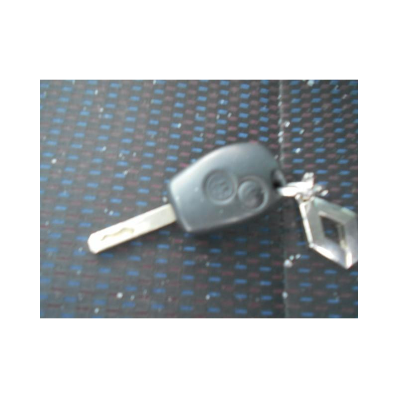 Maitre cylindre (freinage) RENAULT CLIO 3 Photo n°10