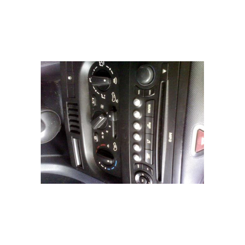 Leve vitre electrique avant droit PEUGEOT 1007 Photo n°8