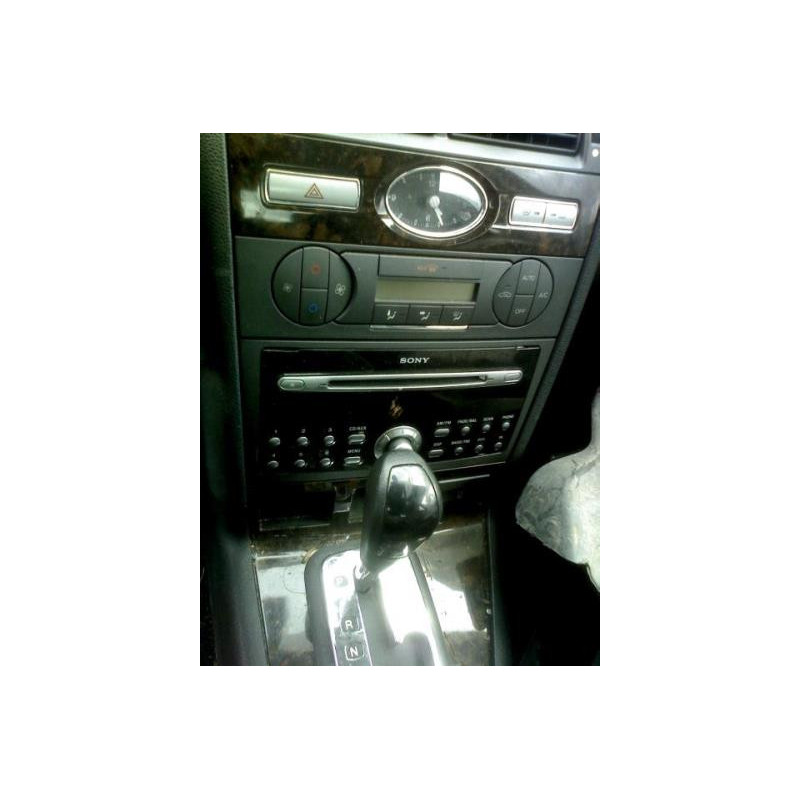 Leve vitre electrique arriere gauche FORD MONDEO 2 Photo n°9