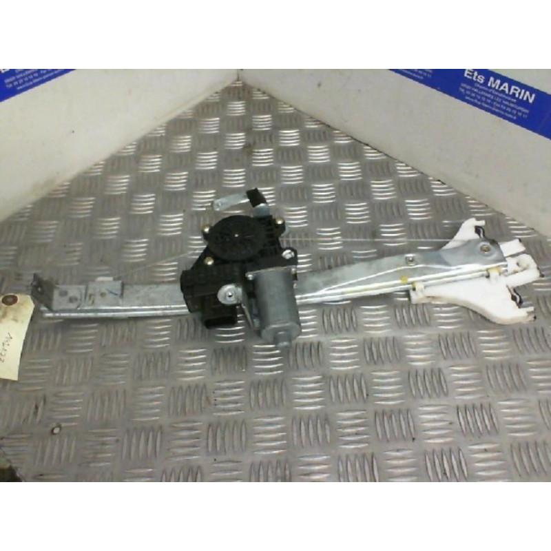 Leve vitre electrique arriere droit FORD MONDEO 2 Photo n°1