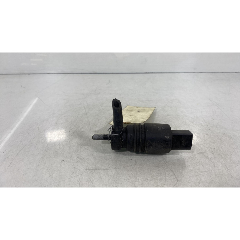Pompe lave glace avant MERCEDES CLASSE M 163 Photo n°3