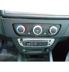 Poignee interieur avant droit RENAULT MEGANE 3