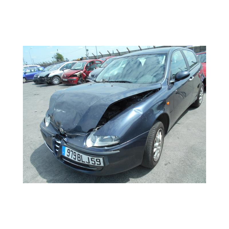 Pare choc arriere ALFA ROMEO 147 Photo n°2