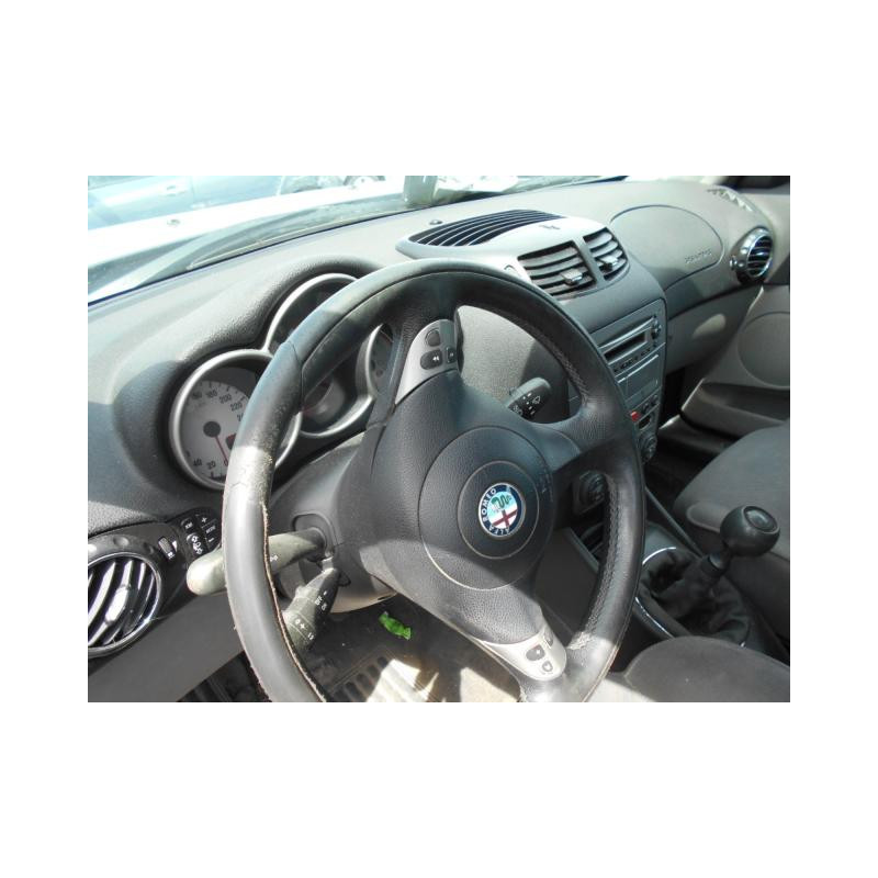 Pare choc arriere ALFA ROMEO 147 Photo n°7