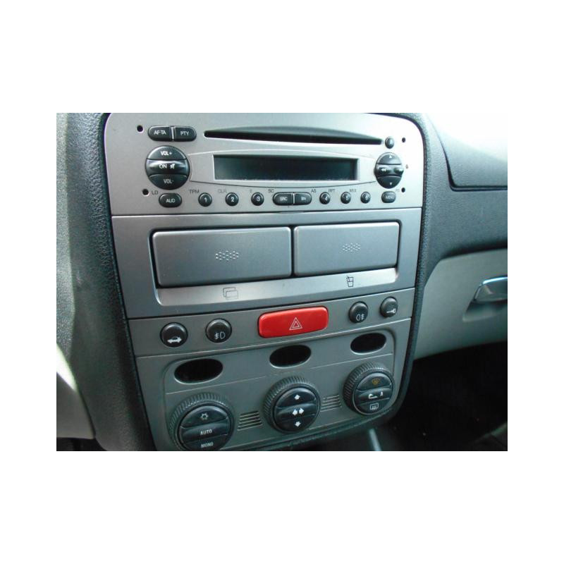 Pare choc arriere ALFA ROMEO 147 Photo n°8
