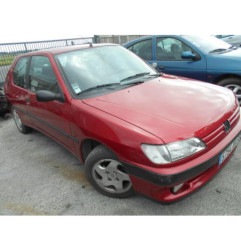 Bras essuie glace avant droit PEUGEOT 306