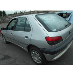 Bras essuie glace avant droit PEUGEOT 306