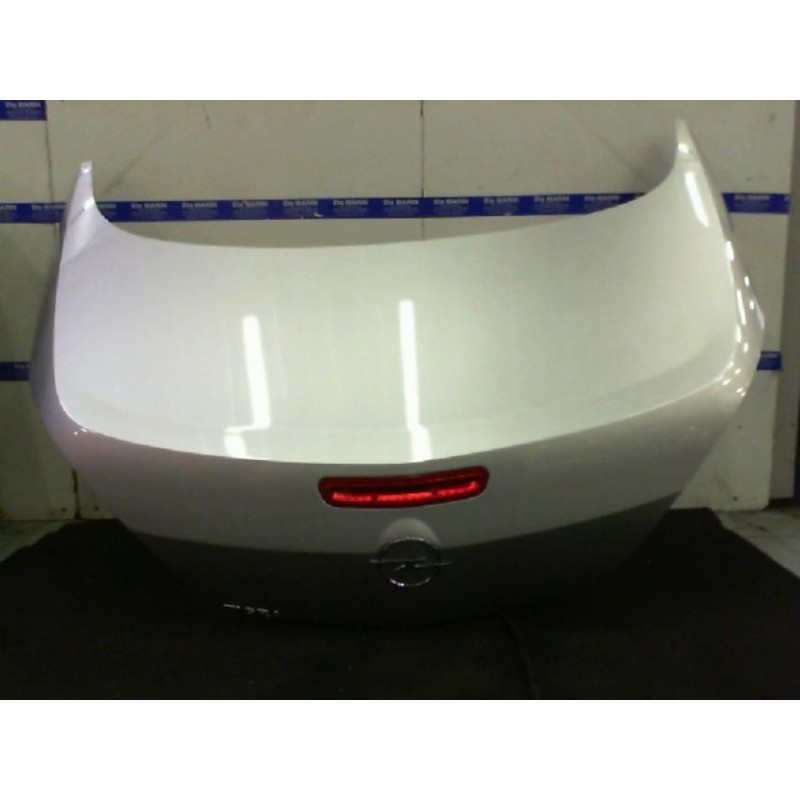 Malle/Hayon arriere OPEL TIGRA 2 Photo n°1