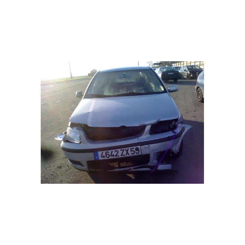 Bras essuie glace avant gauche VOLKSWAGEN POLO 3 Photo n°3