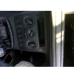 Bras essuie glace avant gauche VOLKSWAGEN POLO 3