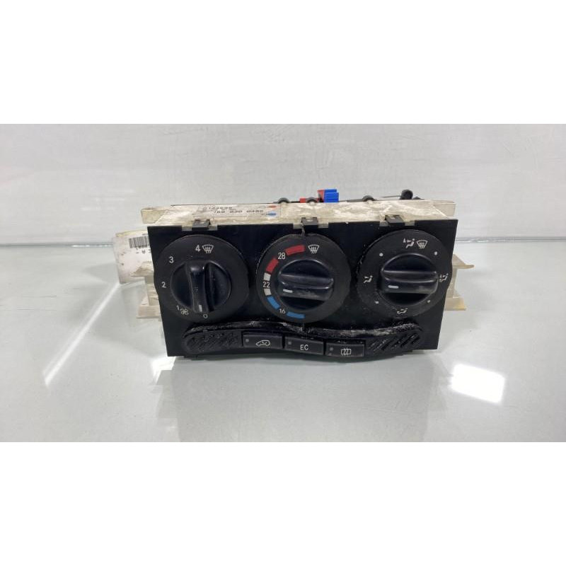 Commande chauffage MERCEDES CLASSE A 168 Photo n°1