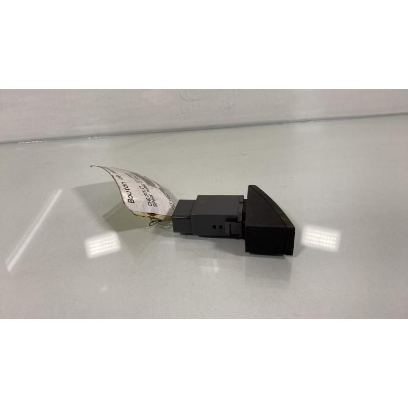 Bouton de warning CHEVROLET SPARK Photo n°2
