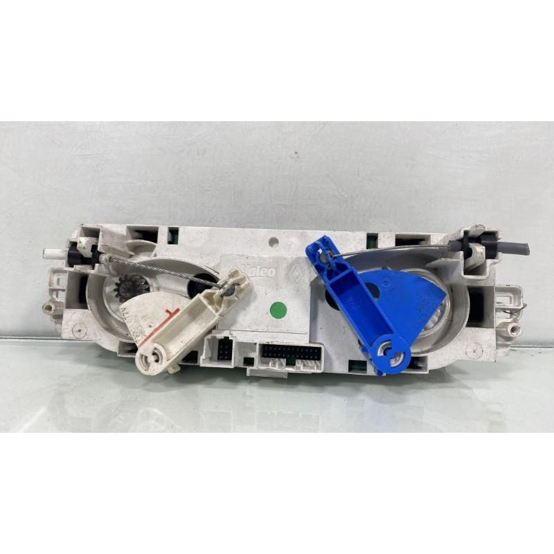 Commande chauffage RENAULT MEGANE 3 Photo n°2