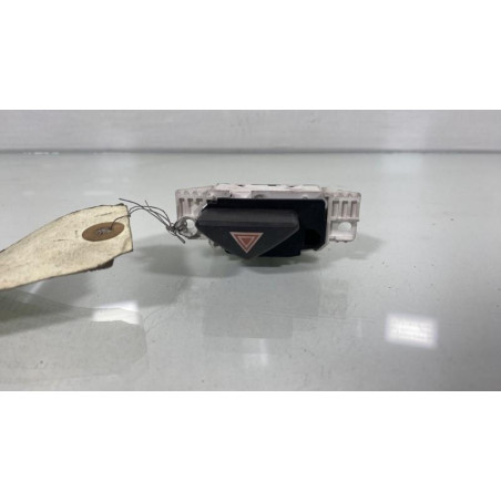 Bouton de warning CITROEN C4 1 Photo n°1