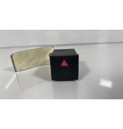 Bouton de warning OPEL MERIVA A Photo n°1