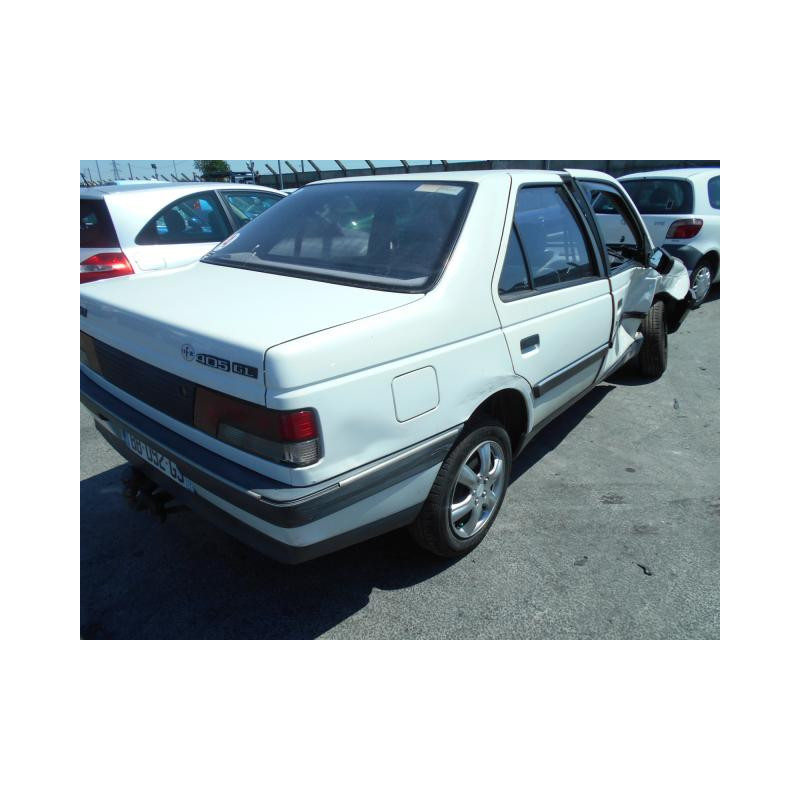 Malle/Hayon arriere PEUGEOT 405 Photo n°4