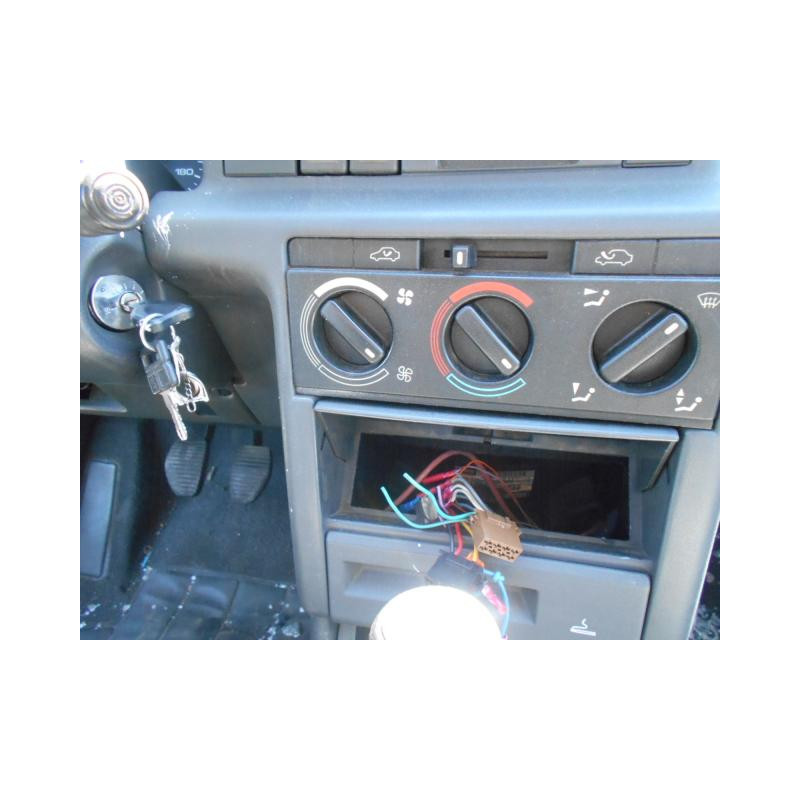 Malle/Hayon arriere PEUGEOT 405 Photo n°6