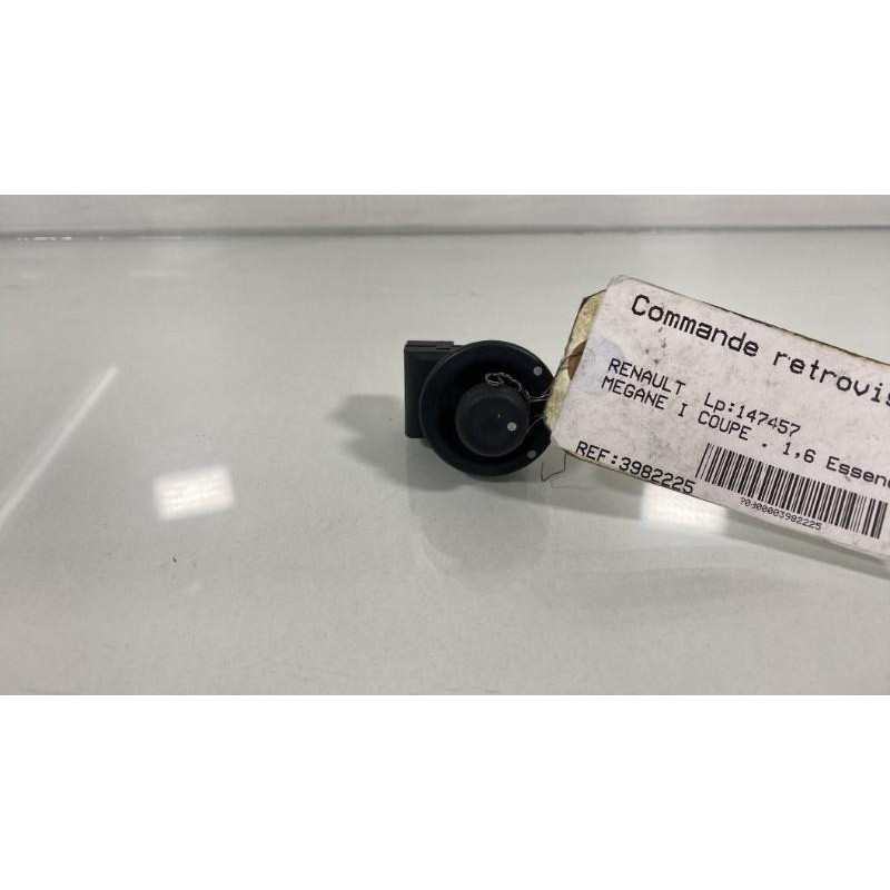 Commande retroviseurs RENAULT MEGANE 1 Photo n°1