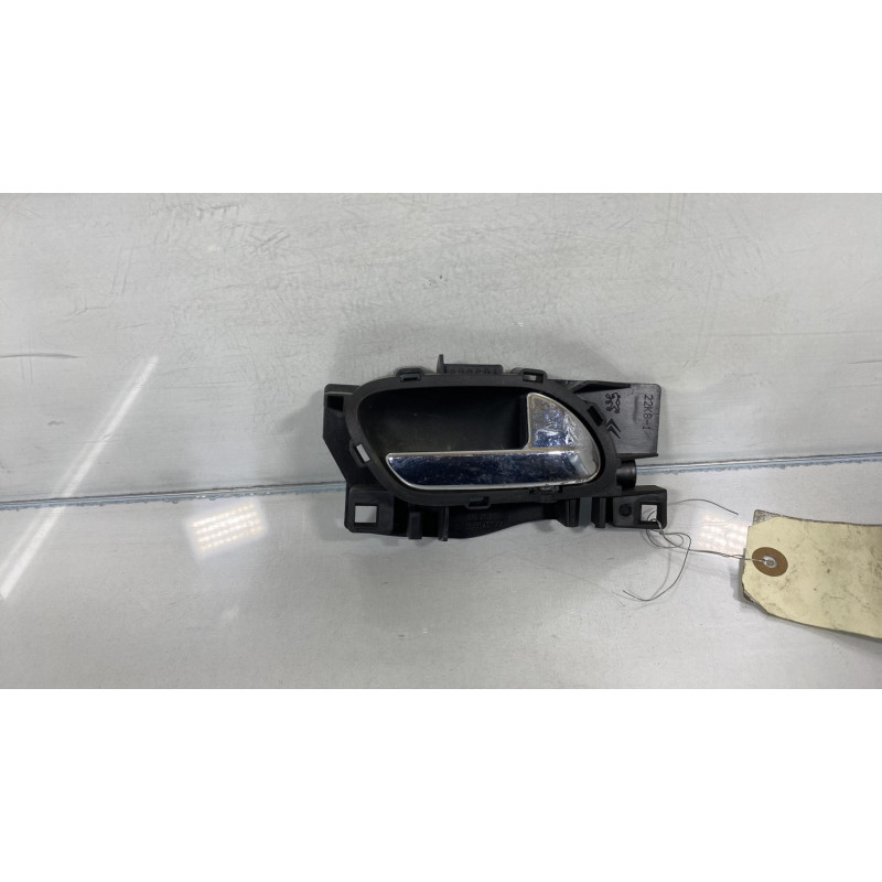Poignee interieur arriere droit PEUGEOT 308 1 SW Photo n°1