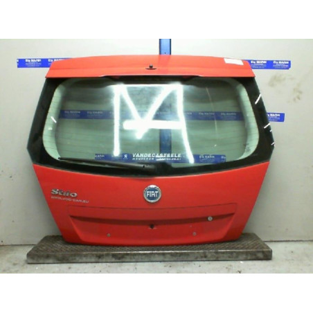 Malle/Hayon arriere FIAT STILO Photo n°1