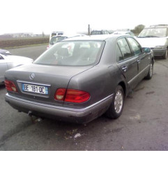 Bloc ABS (freins anti-blocage) MERCEDES CLASSE E 210