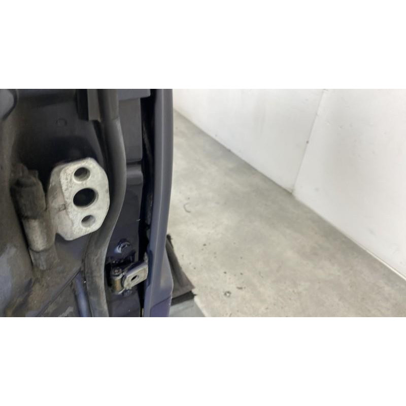 Porte avant droit MERCEDES CLASSE C 202 Photo n°4