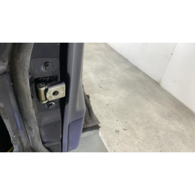 Porte avant droit MERCEDES CLASSE C 202 Photo n°5