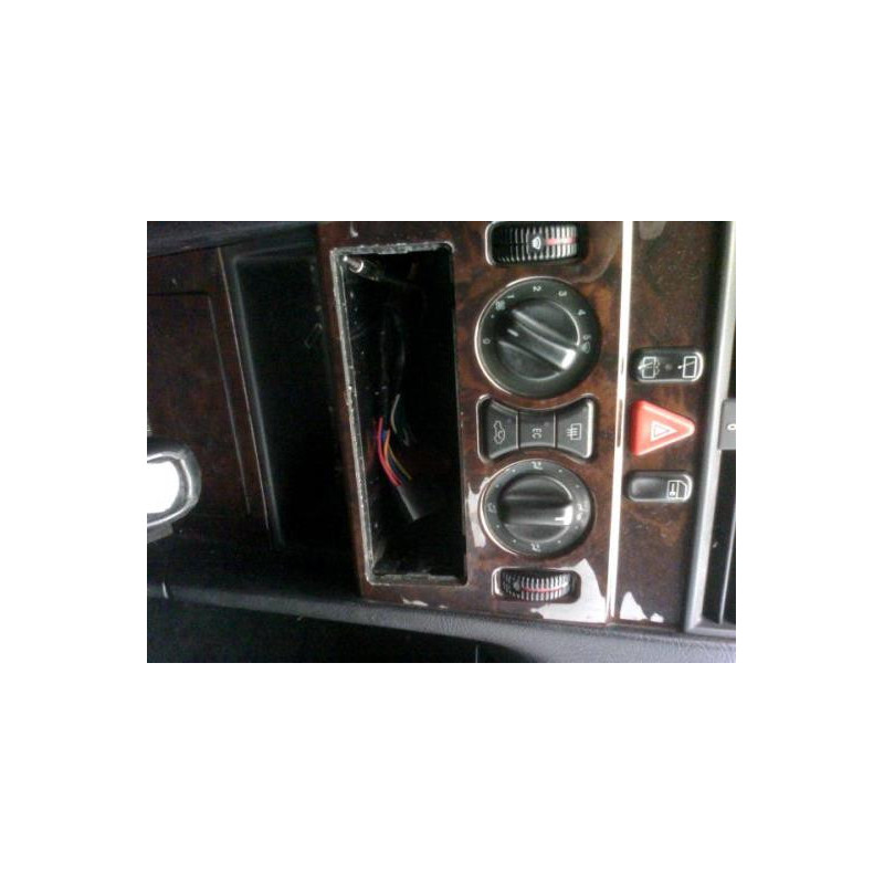 Optique avant principal droit (feux)(phare) MERCEDES CLASSE C 202 Photo n°9