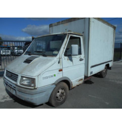 Optique avant principal gauche (feux)(phare) IVECO DAILY 2