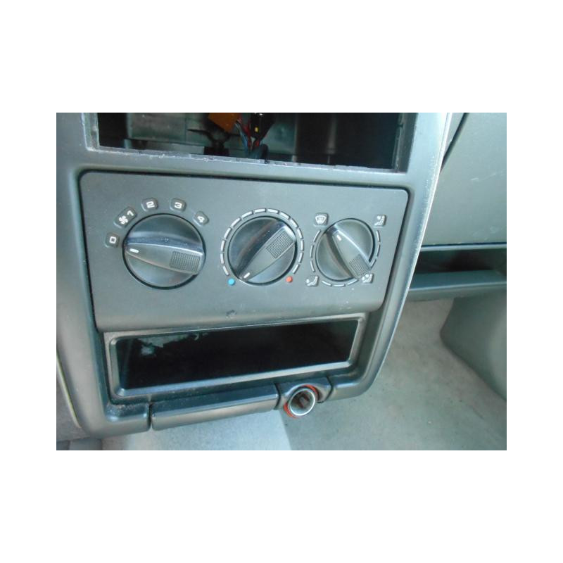 Face avant SEAT AROSA Photo n°7