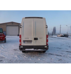 Pompe lave glace avant IVECO DAILY 4