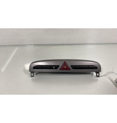 Bouton de warning PEUGEOT 308 1 Photo n°1