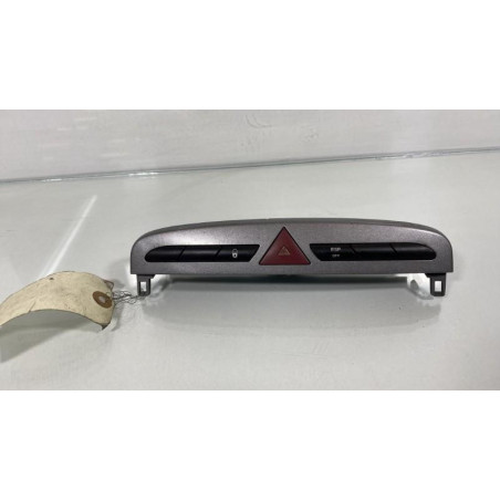 Bouton de warning PEUGEOT 308 1 Photo n°1