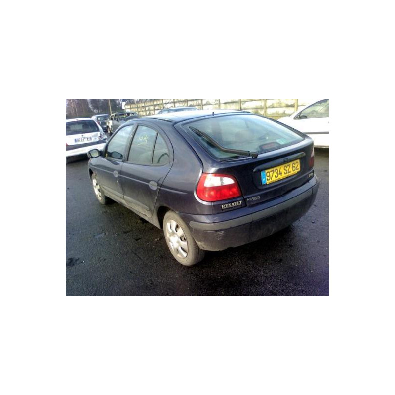Maitre cylindre (freinage) RENAULT MEGANE 1 Photo n°5