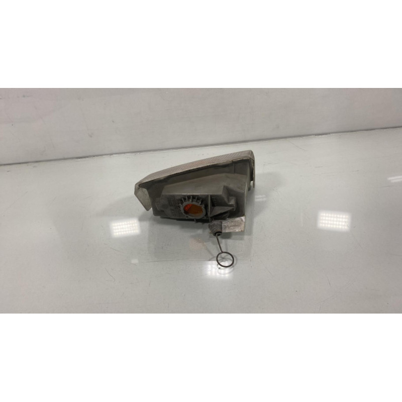 Optique avant secondaire droit (feux)(clignotant) RENAULT R25 Photo n°3