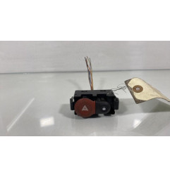 Bouton de warning RENAULT CLIO 3 Photo n°1