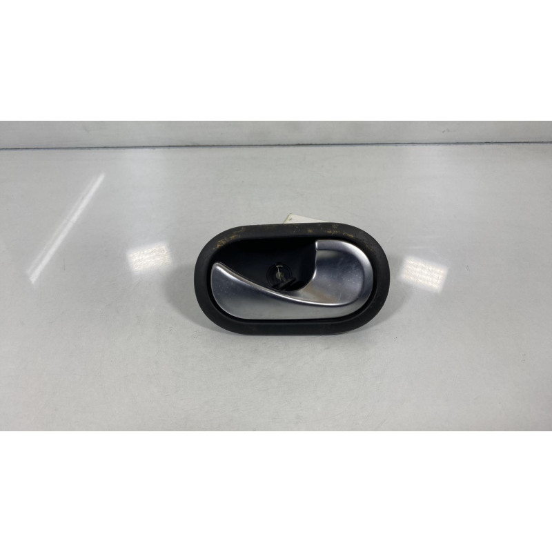 Poignee interieur arriere droit RENAULT MEGANE 2 Photo n°1