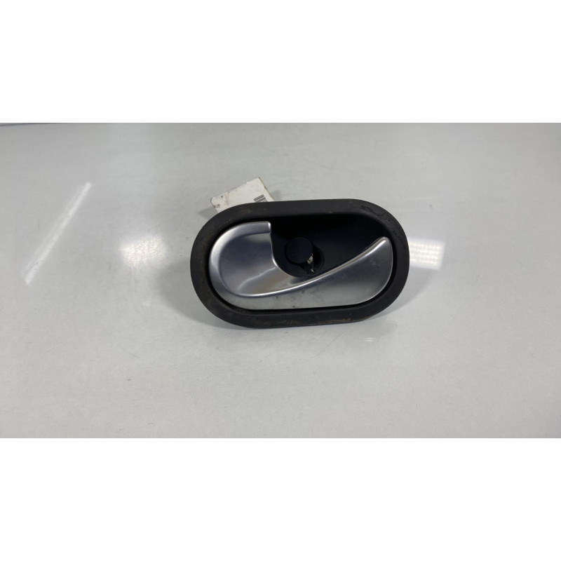 Poignee interieur arriere gauche RENAULT SCENIC 2 Photo n°1