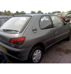 Cremaillere assistee PEUGEOT 306