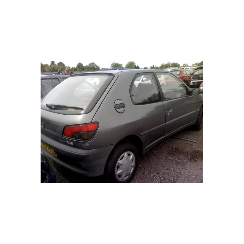Cremaillere assistee PEUGEOT 306 Photo n°4