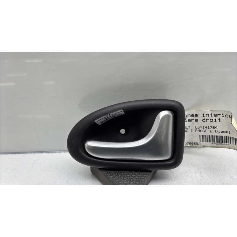 Poignee interieur arriere droit RENAULT MEGANE 1 Photo n°1