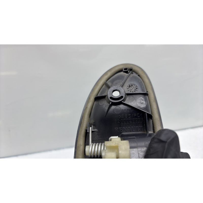 Poignee interieur arriere droit RENAULT MEGANE 1 Photo n°3