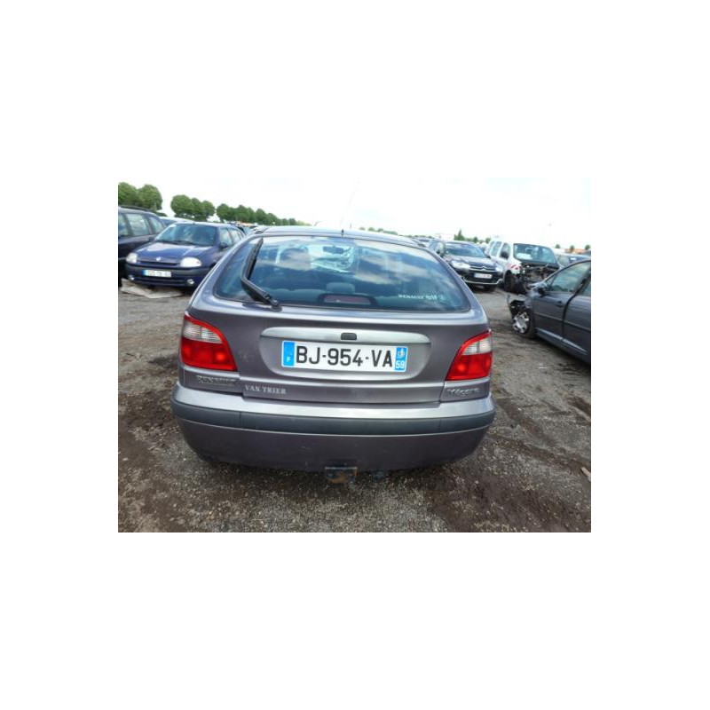 Poignee interieur arriere droit RENAULT MEGANE 1 Photo n°9