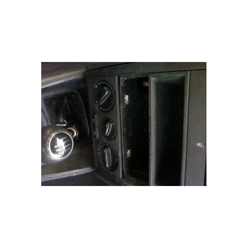 Debitmetre VOLKSWAGEN GOLF 4 Photo n°9