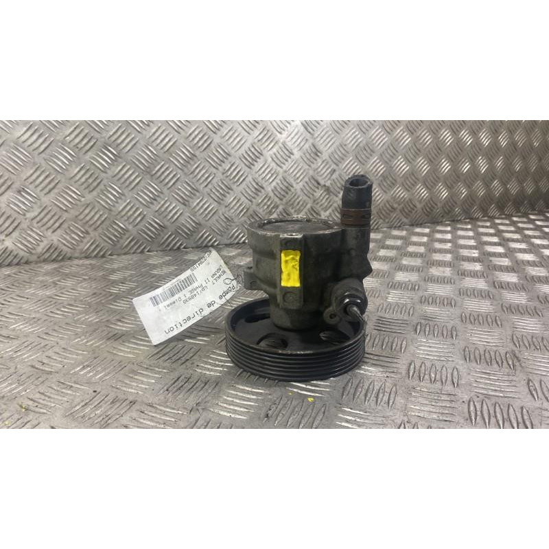 Pompe de direction RENAULT LAGUNA 2 Photo n°1