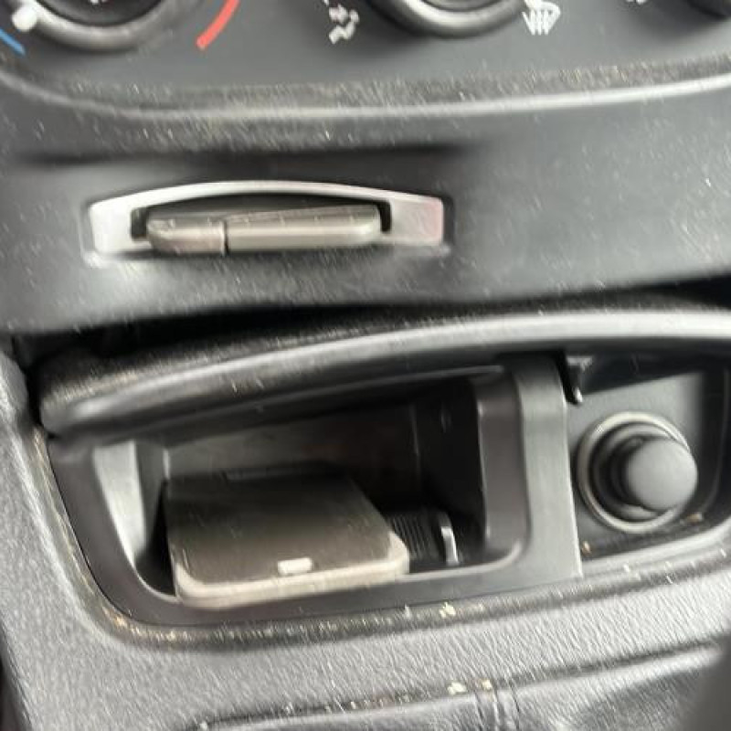 Autoradio d'origine RENAULT LAGUNA 2 Photo n°16