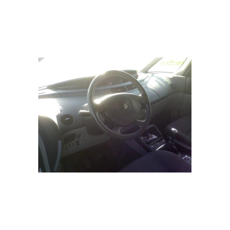 Anti brouillard arriere gauche RENAULT ESPACE 4 Photo n°9